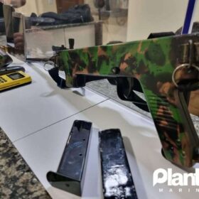 Fotos de Maringaense executado em Marialva havia sido preso em 2022 em Sarandi com submetralhadora, pistola e moto furtada