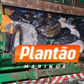 Fotos de Trabalhador tem perna prensada por caminhão de lixo em Sarandi