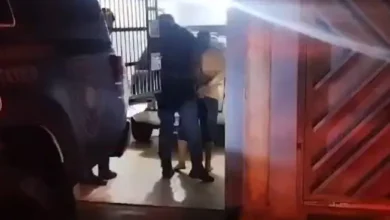 Fotos de Vídeo: Depois de agredir esposa e tentar sequestrar a filha, homem é preso pela Guarda Civil em Maringá