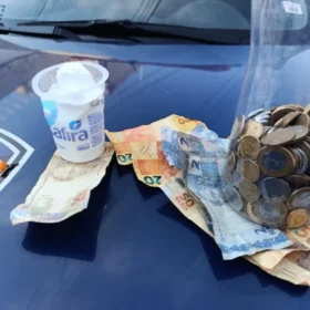 Denúncia anônima leva à apreensão de drogas e arma de fogo em Sarandi Foto 4 Fotos de Denúncia anônima leva à apreensão de drogas e arma de fogo em Sarandi