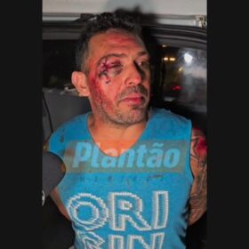 Ex-apostolo sofre acidente durante fuga após matar ex-esposa com 30 facadas em Sarandi Foto 2 Fotos de Ex-apostolo sofre acidente durante fuga após matar ex-esposa com 30 facadas em Sarandi