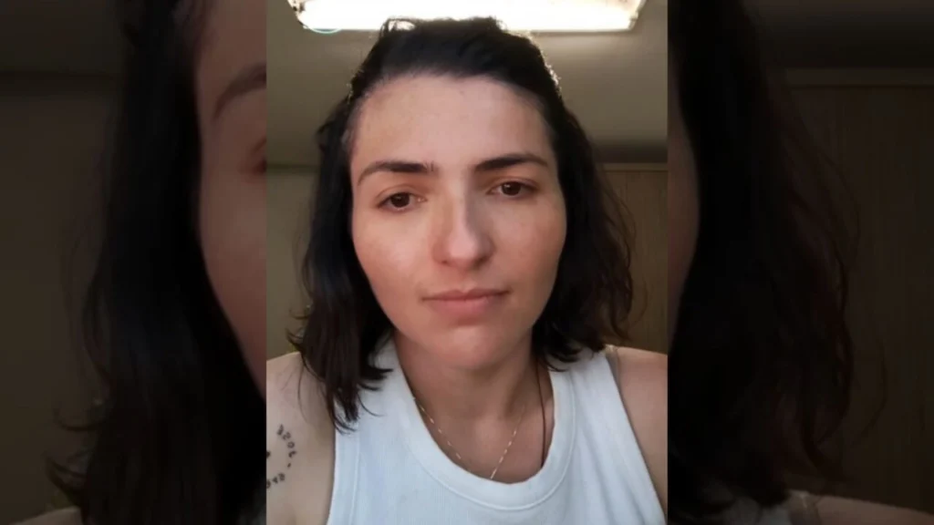 Filha pede justiça para a mãe que morreu após fraturar a coluna em ônibus de Maringá Foto 1 Fotos de Filha pede justiça para a mãe que morreu após fraturar a coluna em ônibus de Maringá