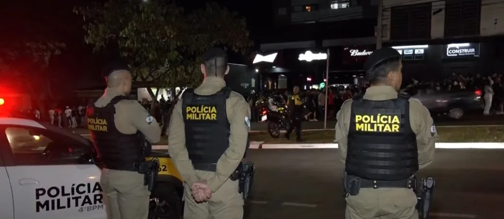 Forças de segurança realizam operação na Avenida Petrônio Portela, em Maringá Foto 1 Fotos de Forças de segurança realizam operação na Avenida Petrônio Portela, em Maringá