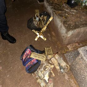 Guarda Civil de Maringá prende suspeitos de integrar quadrilha que furtava peças de cobre no Cemitério Municipal Foto 1 Fotos de Guarda Civil de Maringá prende suspeitos de integrar quadrilha que furtava peças de cobre no Cemitério Municipal