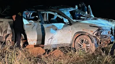 Fotos de Icaraíma: Marcas de tiros em veículo indicam que cobradores foram surpreendidos de frente