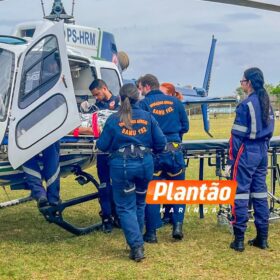 Trabalhador sofre descarga elétrica durante instalação de placas solares e é socorrido de helicóptero Foto 3 Fotos de Trabalhador sofre descarga elétrica durante instalação de placas solares e é socorrido de helicóptero