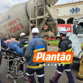 Acidente entre três caminhões deixa motorista preso as ferragens na PR-317, em Maringá Foto 4 Fotos de Acidente entre três caminhões deixa motorista preso as ferragens na PR-317, em Maringá