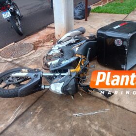 Fotos de Câmera de segurança flagra acidente que deixou motociclista ferido na Zona 5, em Maringá