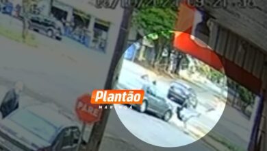 Fotos de Câmera de segurança registra grave acidente entre carro e moto em Maringá