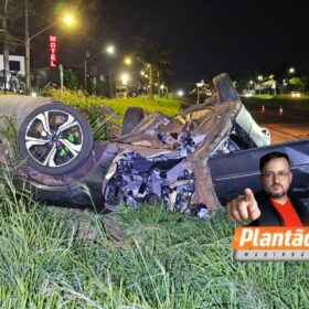 Imagens impressionantes mostram motorista morrendo após grave acidente na BR-376, em Sarandi Foto 10 Fotos de Imagens impressionantes mostram motorista morrendo após grave acidente na BR-376, em Sarandi