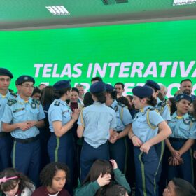 Delegado Jacovós participa de anúncio de novos investimentos na Educação do Paraná Foto 2 Fotos de Delegado Jacovós participa de anúncio de novos investimentos na Educação do Paraná