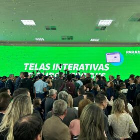 Delegado Jacovós participa de anúncio de novos investimentos na Educação do Paraná Foto 10 Fotos de Delegado Jacovós participa de anúncio de novos investimentos na Educação do Paraná