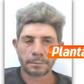 Homem é brutalmente assassinado com golpes de faca, em Maringá Foto 3 Fotos de Homem é brutalmente assassinado com golpes de faca, em Maringá