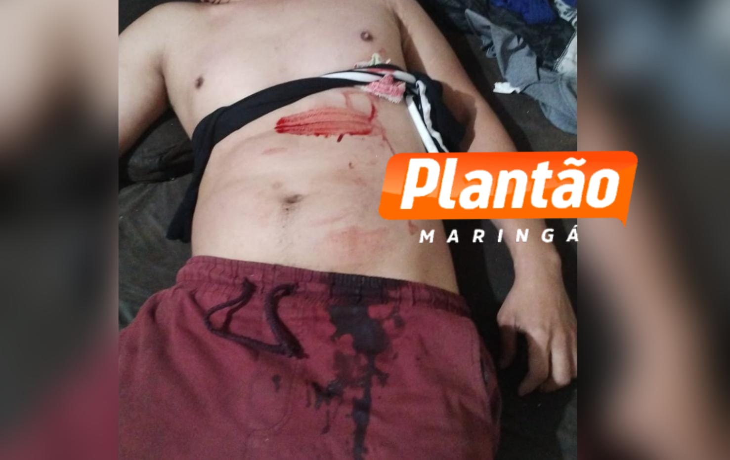 Homem é esfaqueado pela esposa durante discussão em Sarandi Foto 1 Fotos de Homem é esfaqueado pela esposa durante discussão em Sarandi