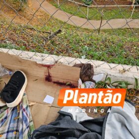 Fotos de Homem é encontrado morto com ferimentos na cabeça na frente do Centro POP, em Maringá