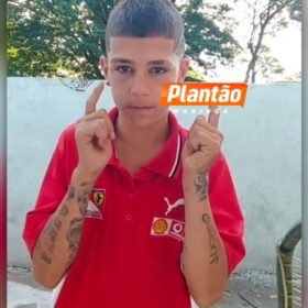 Jovem de 18 anos é executado a tiros em Sarandi; cachorro da vítima também foi morto Foto 1 Fotos de Jovem de 18 anos é executado a tiros em Sarandi; cachorro da vítima também foi morto