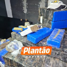 Fotos de Mãe e filha são presas com mais de 340 kg de maconha durante Blitz em Maringá