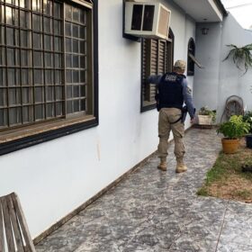 Advogada de Sarandi é presa suspeita de cobrar dinheiro para entregar celulares a presos Foto 3 Fotos de Advogada de Sarandi é presa suspeita de cobrar dinheiro para entregar celulares a presos