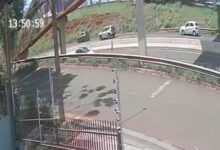 Fotos de Câmera registra tiroteio no Contorno Norte; dois suspeitos morrem e tenente é baleado em Maringá