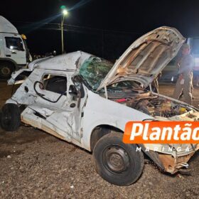 Carro roda na pista e motorista morre ao atingir caminhão no Contorno Sul em Maringá Foto 1 Fotos de Carro roda na pista e motorista morre ao atingir caminhão no Contorno Sul em Maringá