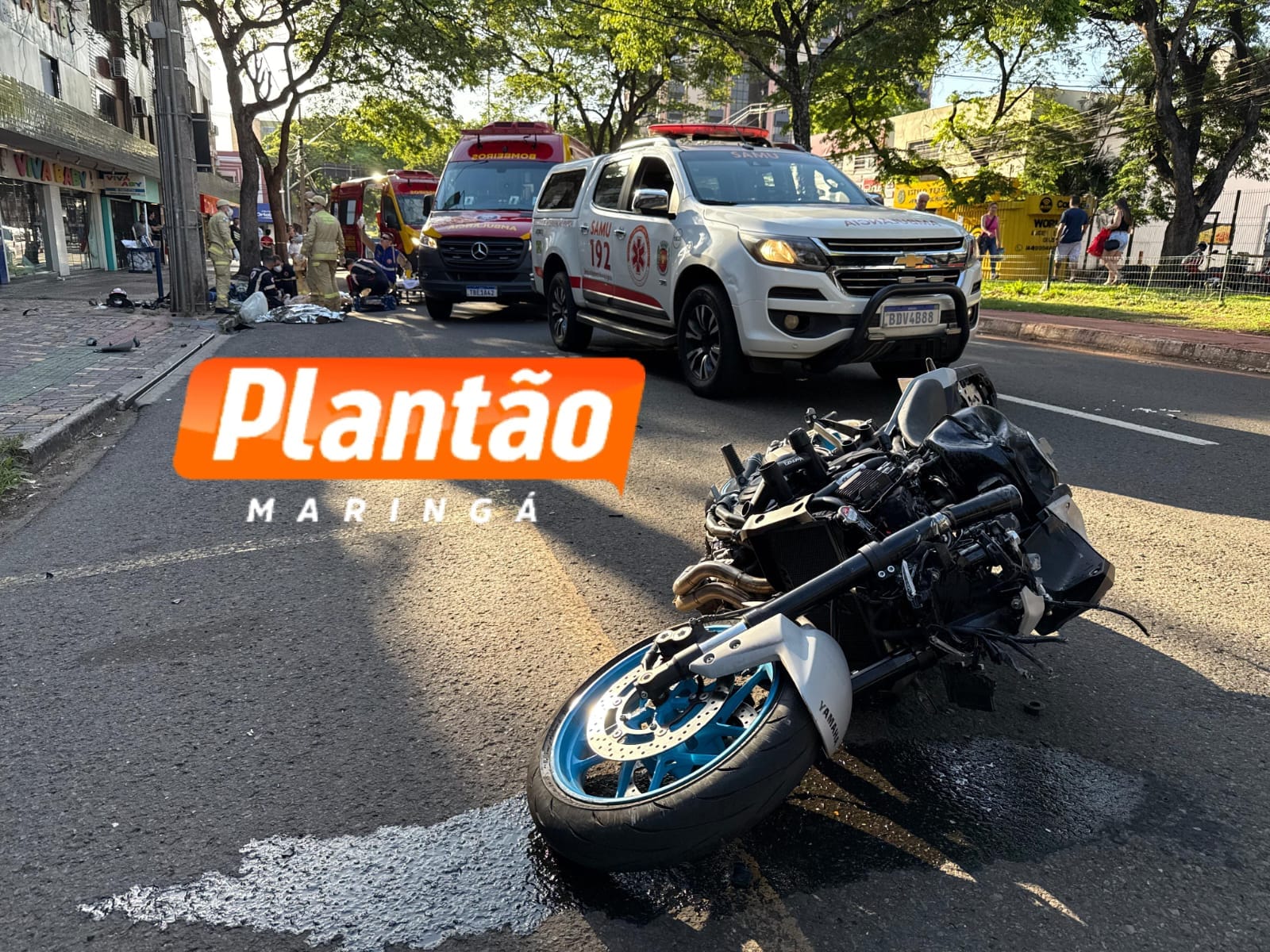 Fotos de Casal morre após grave acidente de moto na Avenida Brasil, em Maringá