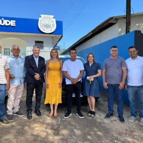 Delegado Jacovós entrega dois veículos para a Saúde de Floresta e ultrapassa R$ 1 milhão em recursos destinados ao município Foto 3 Fotos de Delegado Jacovós entrega dois veículos para a Saúde de Floresta e ultrapassa R$ 1 milhão em recursos destinados ao município