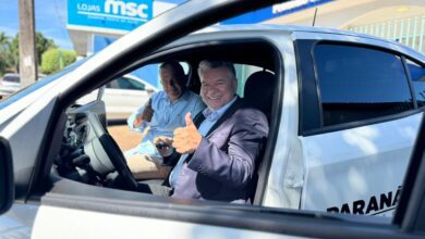 Fotos de Delegado Jacovós entrega dois veículos para a Saúde de Floresta e ultrapassa R$ 1 milhão em recursos destinados ao município