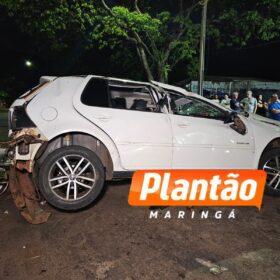 Fotos de Dois jovens ficam feridos após capotamento impressionante no Contorno Norte, em Maringá