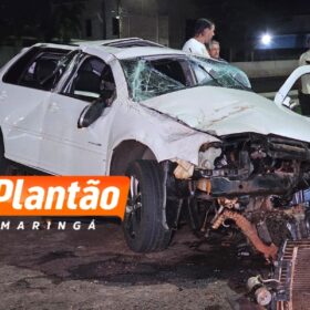 Fotos de Dois jovens ficam feridos após capotamento impressionante no Contorno Norte, em Maringá