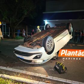 Fotos de Dois jovens ficam feridos após capotamento na Avenida Laguna, em Maringá