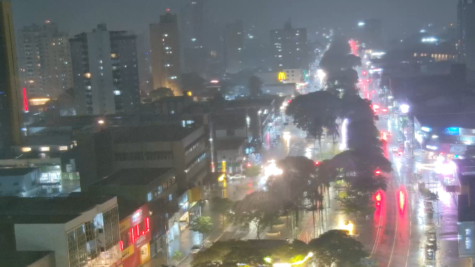 Frente fria com tempestades e ventos de 80km/h: Saiba até quando vai chover no Paraná Foto 1 Fotos de Frente fria com tempestades e ventos de 80km/h: Saiba até quando vai chover no Paraná