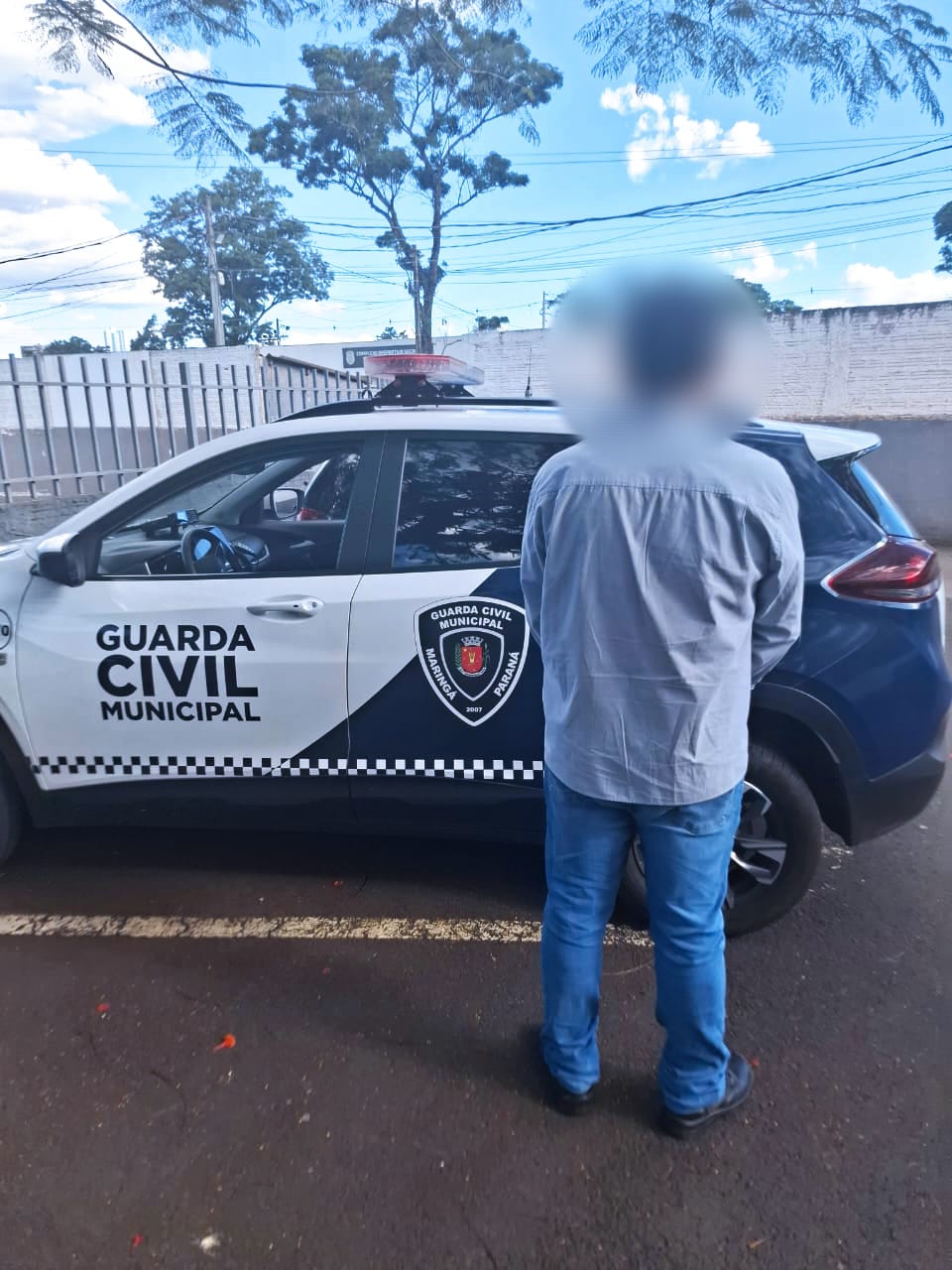 Guarda Civil de Maringá prende homem por injúria racial no Centro da Cidade Foto 1 Fotos de Guarda Civil de Maringá prende homem por injúria racial no Centro da Cidade