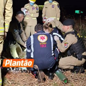 Mãe morre e filha de 11 anos fica gravemente ferida em colisão seguida de assalto na BR-376, em Maringá Foto 4 Fotos de Mãe morre e filha de 11 anos fica gravemente ferida em colisão seguida de assalto na BR-376, em Maringá