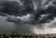 Fotos de Maringá e mais 360 cidades do Paraná entram em alerta de tempestade; veja a lista completa