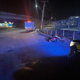 Motociclista de 41 anos morre na véspera do aniversário em acidente em Maringá Foto 1 Fotos de Motociclista de 41 anos morre na véspera do aniversário em acidente em Maringá