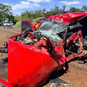 Fotos de Motorista morre após acidente; mulher e criança ficam feridas