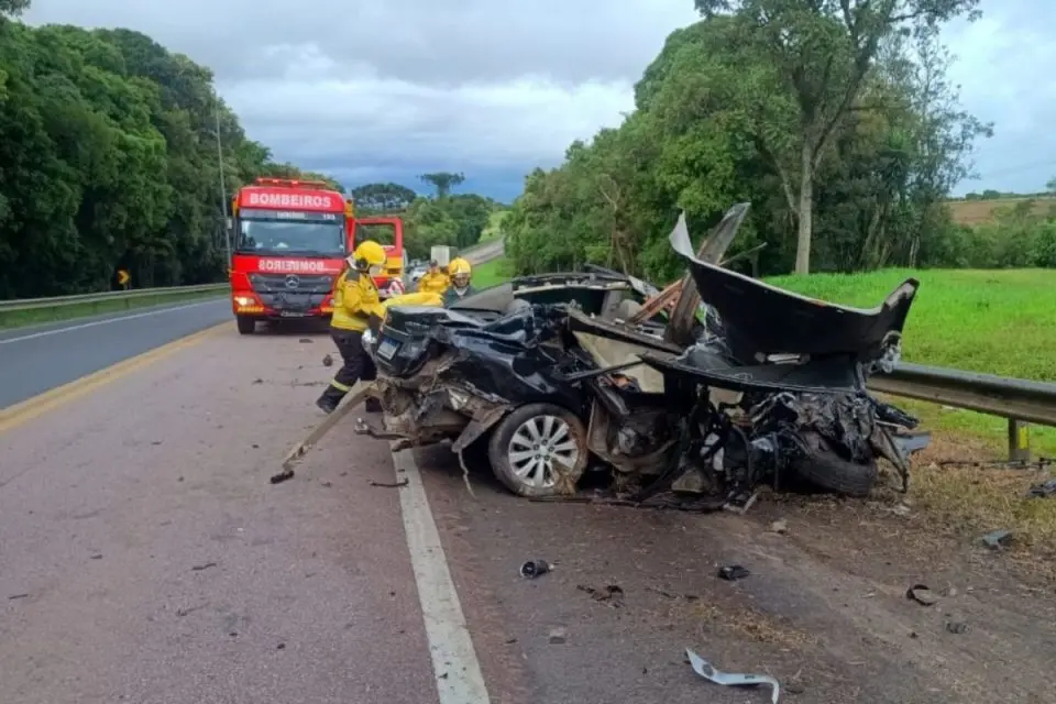 Renomado chef paranaense morre em acidente entre carro e carreta Foto 1 Fotos de Renomado chef paranaense morre em acidente entre carro e carreta