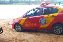 Fotos de Barco vira, mulher morre e dois adultos e uma criança são resgatados na região https://www.plantaomaringa.com/barco-vira-mulher-morre-e-dois-adultos-e-uma-crianca-sao-resgatados-na-regiao/