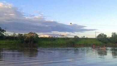 Fotos de Barco vira, homem morre e dois adultos e uma criança são resgatados na região