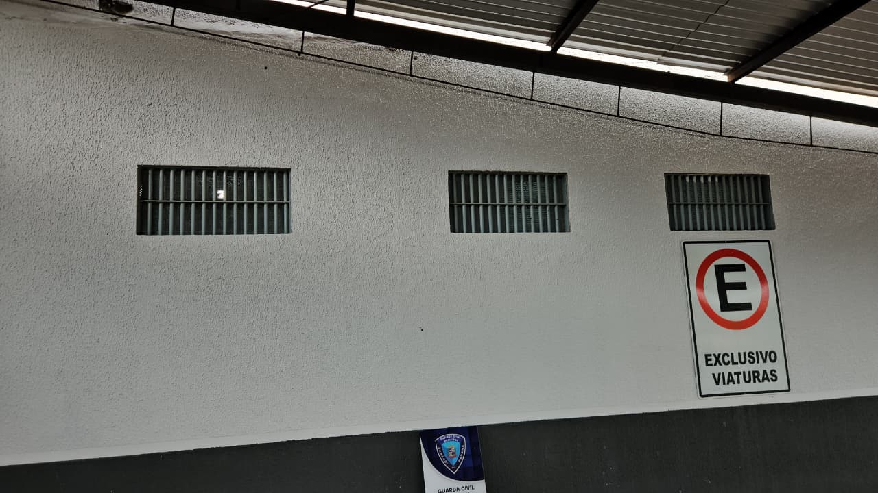 Fotos de Homem conhecido da família é preso na região de Maringá por tentativa de estupro de menina de 13 anos