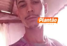 Fotos de Homem é executado com vários disparos na cabeça em plena a luz do dia