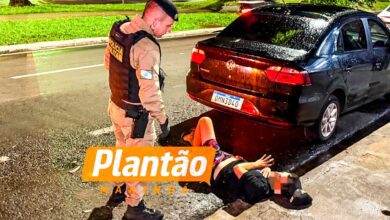 Fotos de Homem é socorrido em estado grave após cair em emboscada e ser esfaqueado, em Maringá