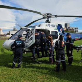 Fotos de Homem sofre queda de bicicleta e é socorrido de helicóptero em estado gravíssimo