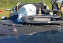 Fotos de Imagens de Nossa Senhora Aparecida permanecem intactas após grave acidente na região