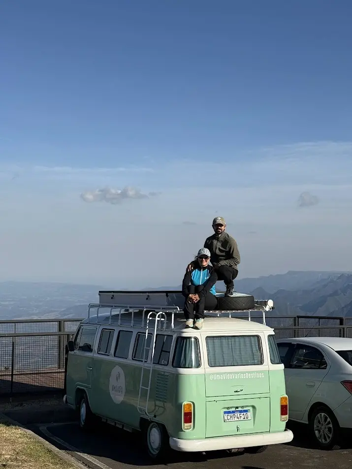 Fotos de Conheça o casal da região de Maringá que transformou uma Kombi em casa sobre rodas e viaja por todo o Brasil