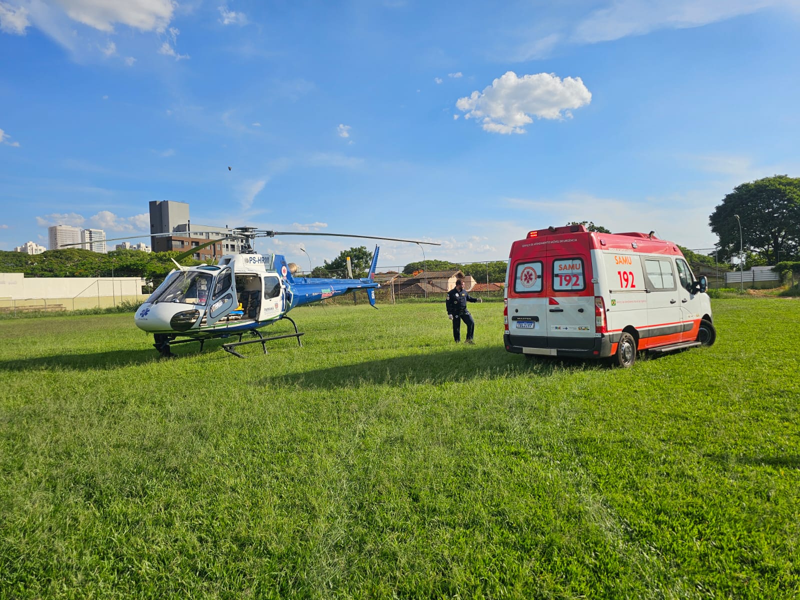 Fotos de Jovem gravemente ferido em acidente na região é encaminhado de helicóptero para hospital de Maringá
