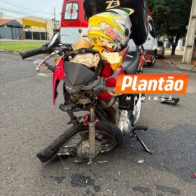 Fotos de Motociclista é intubada após condutor com suspeita de estar bêbado invadir preferencial em Maringá