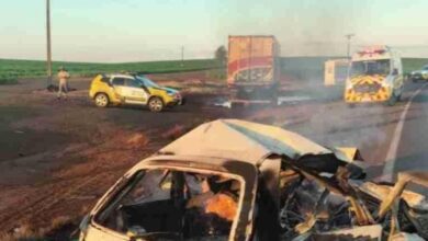 Fotos de Motorista morre carbonizado em colisão frontal com caminhão na PR-323