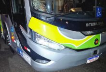 Fotos de Pedestre fica gravemente ferido após ser atropelado por ônibus na PR-317, na região de Maringá