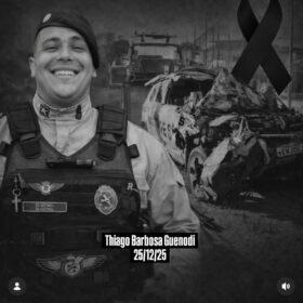 Fotos de Policial militar morre e outro fica ferido após viatura cair em ribanceira durante perseguição no Paraná